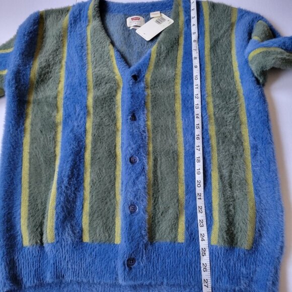 Relaxed Levi's Boxy Cardigan. - Picture 4 of 8